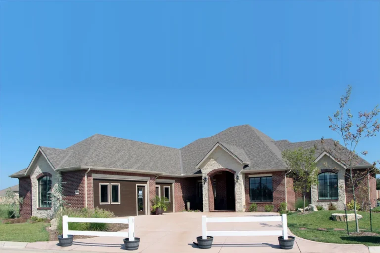 Bellevue Floor Plan Front Exterior