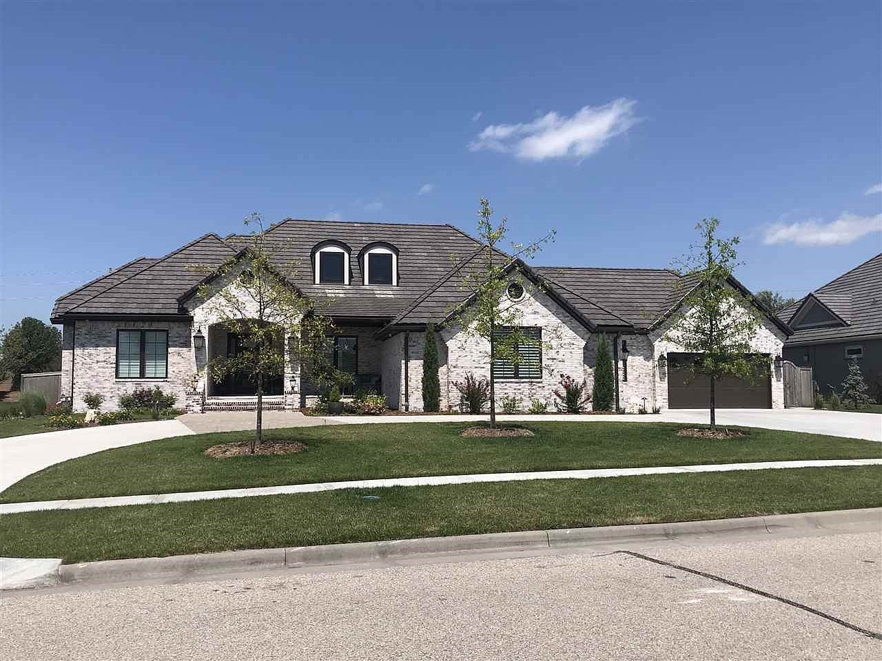 Bradbury Wichita Custom Home Floor Plan - Sharp Homes