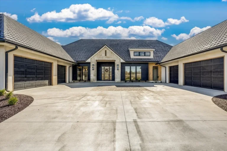 Sweetwater floor plan by Sharp Homes