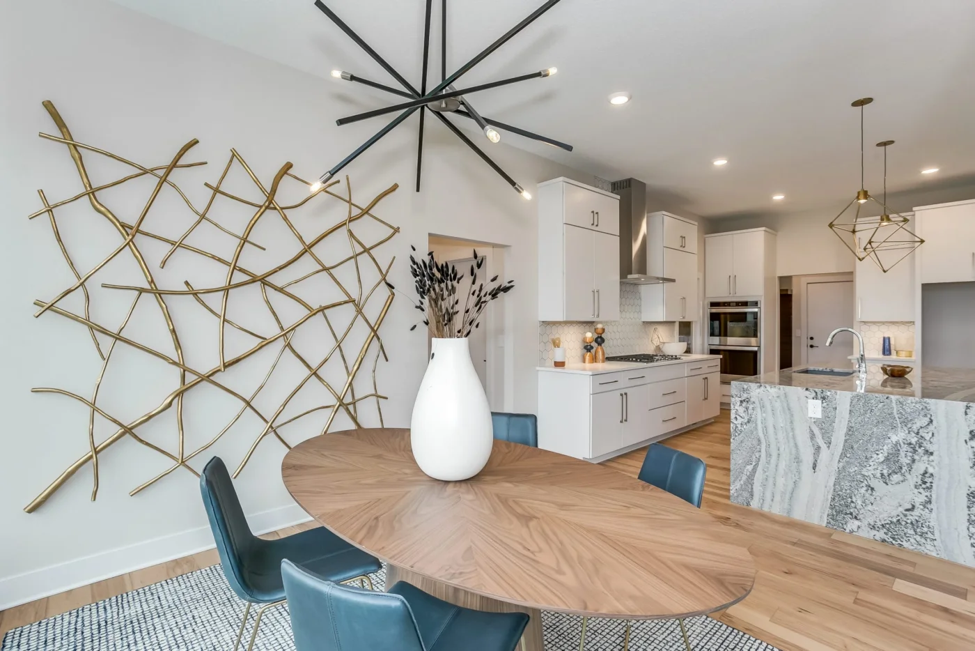 Mandalay Prairie Style Dining and Kitchen