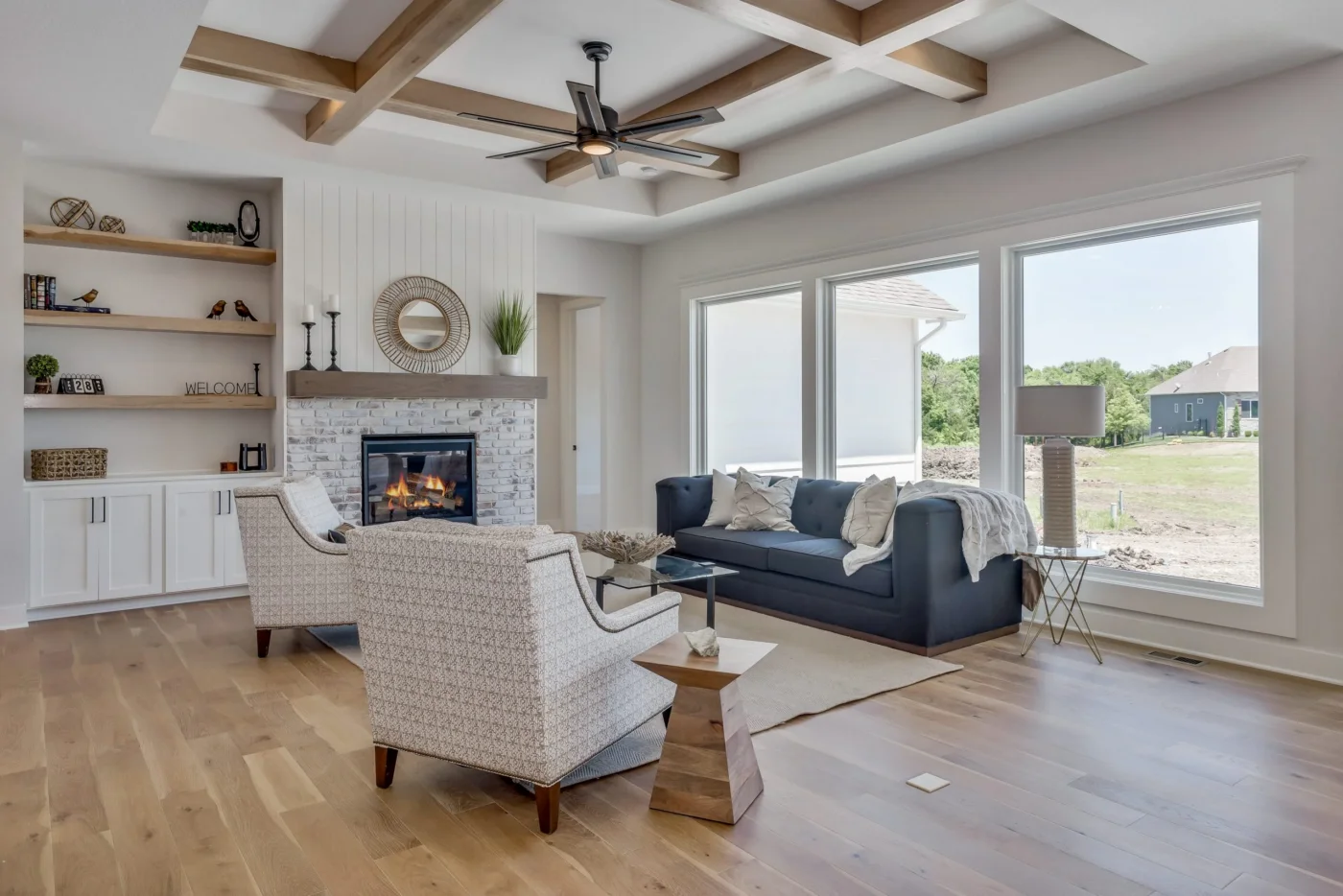 Summerset Terrace Farmhouse Living Room