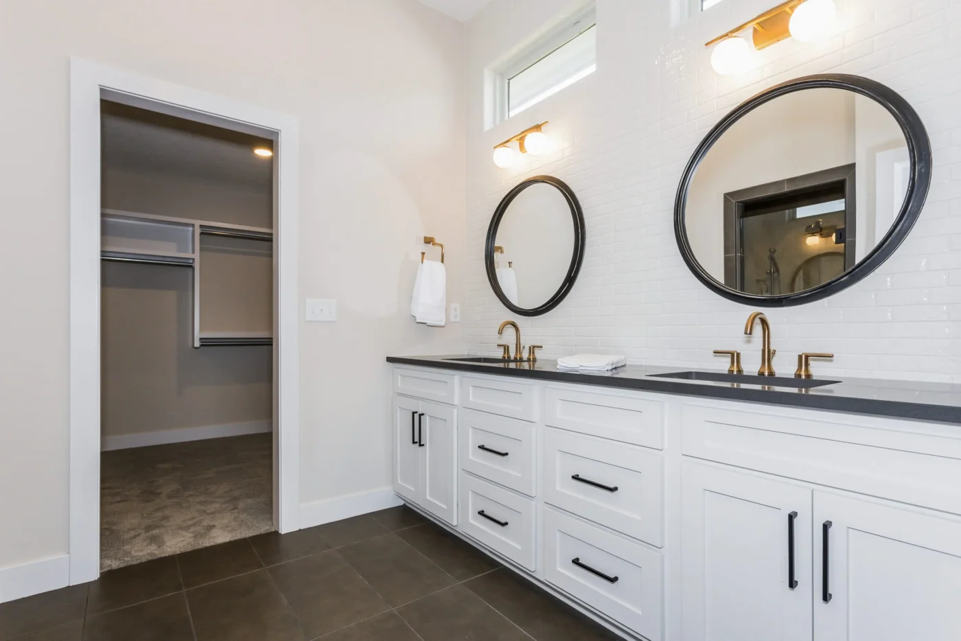 Mandalay 1.5 Story Master Bathroom