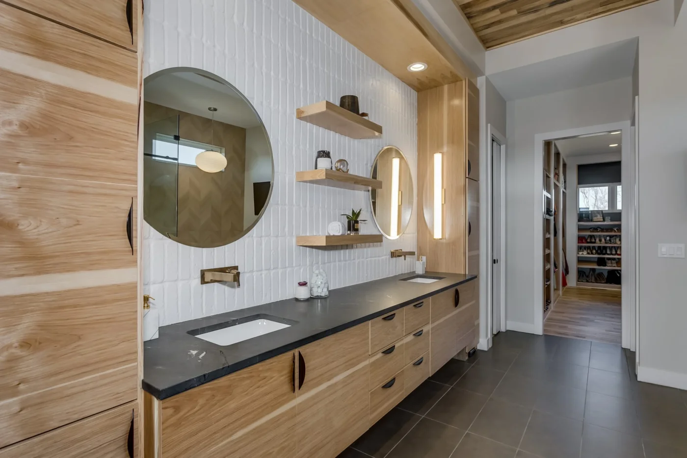 Summerset Master Bathroom and Closet