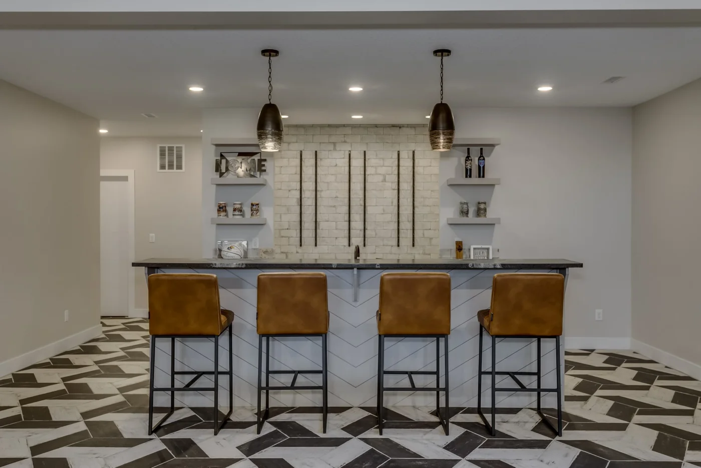 Summerset Estate Wet Bar