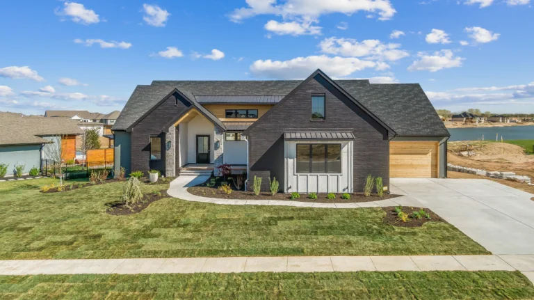 Mandalay Bonus (Large) floor plan by Sharp Homes