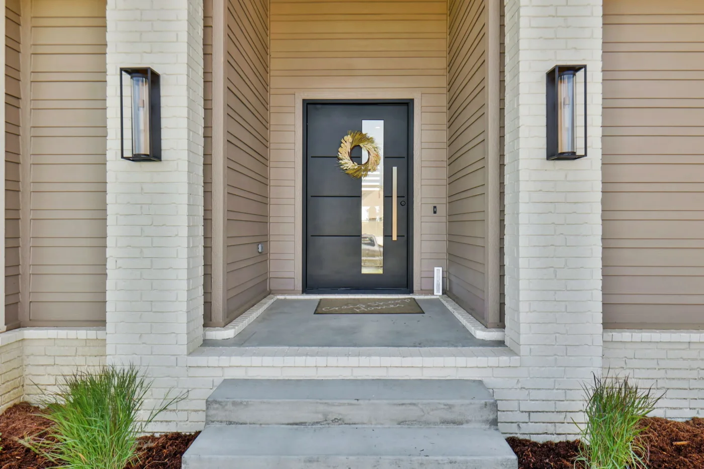 11613 Front Entrance