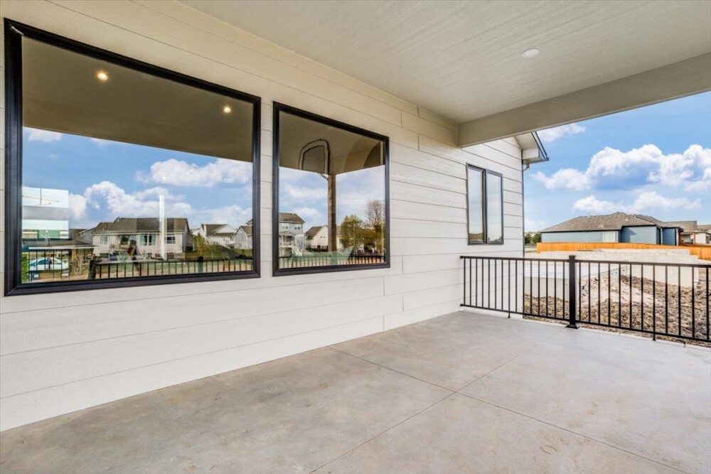 1118 W Lakeway Ct 23
