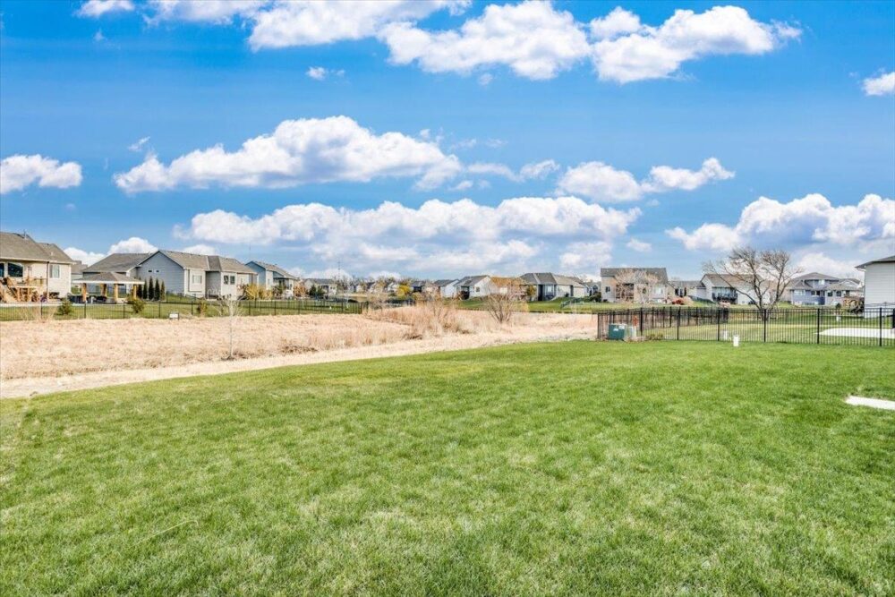 1118 W Lakeway Ct 36