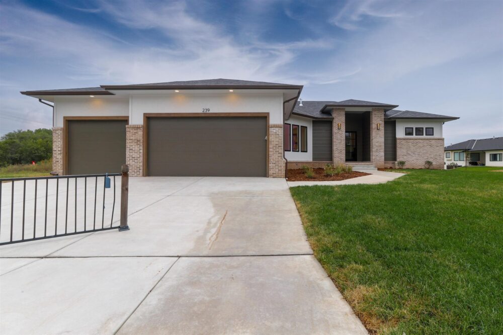 239 S Ciderbluff Cir 1