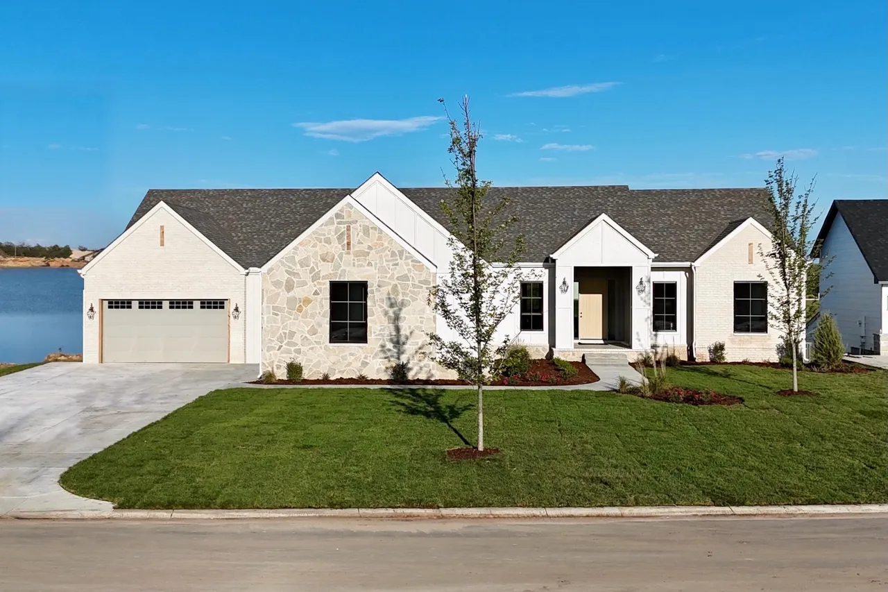 Modesto Estate custom home by Sharp Homes in Wichita, KS