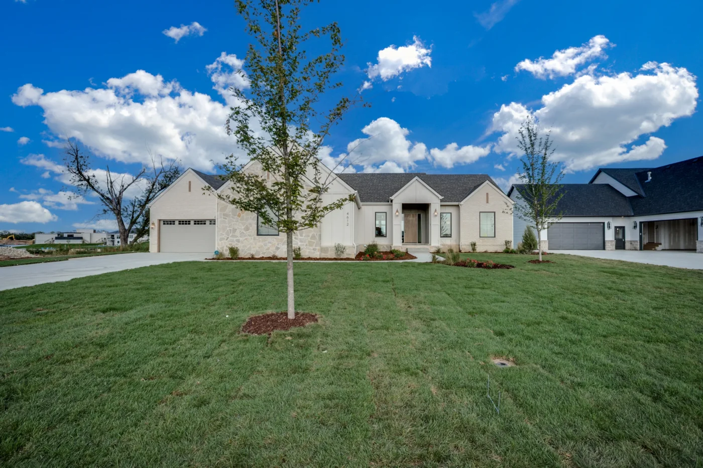 4612 Castaway Cir 01