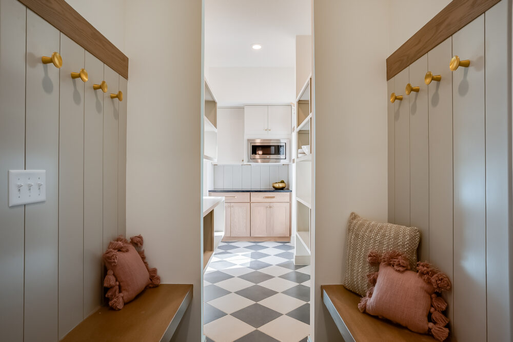 4612 Castaway Cir 21